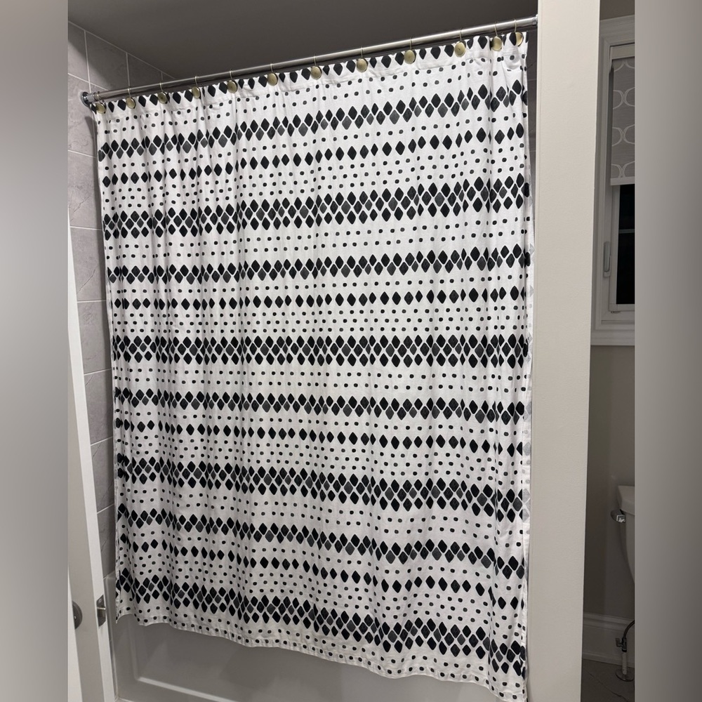 Contemporary Shower Curtain w/12 Gold Hooks